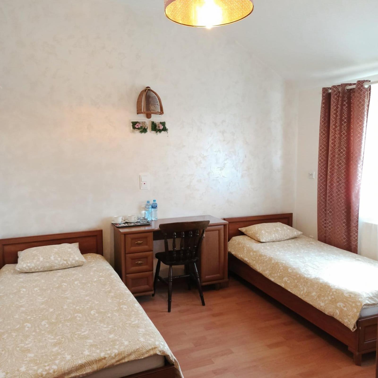 Homies Inn Celiny  Ngoại thất bức ảnh